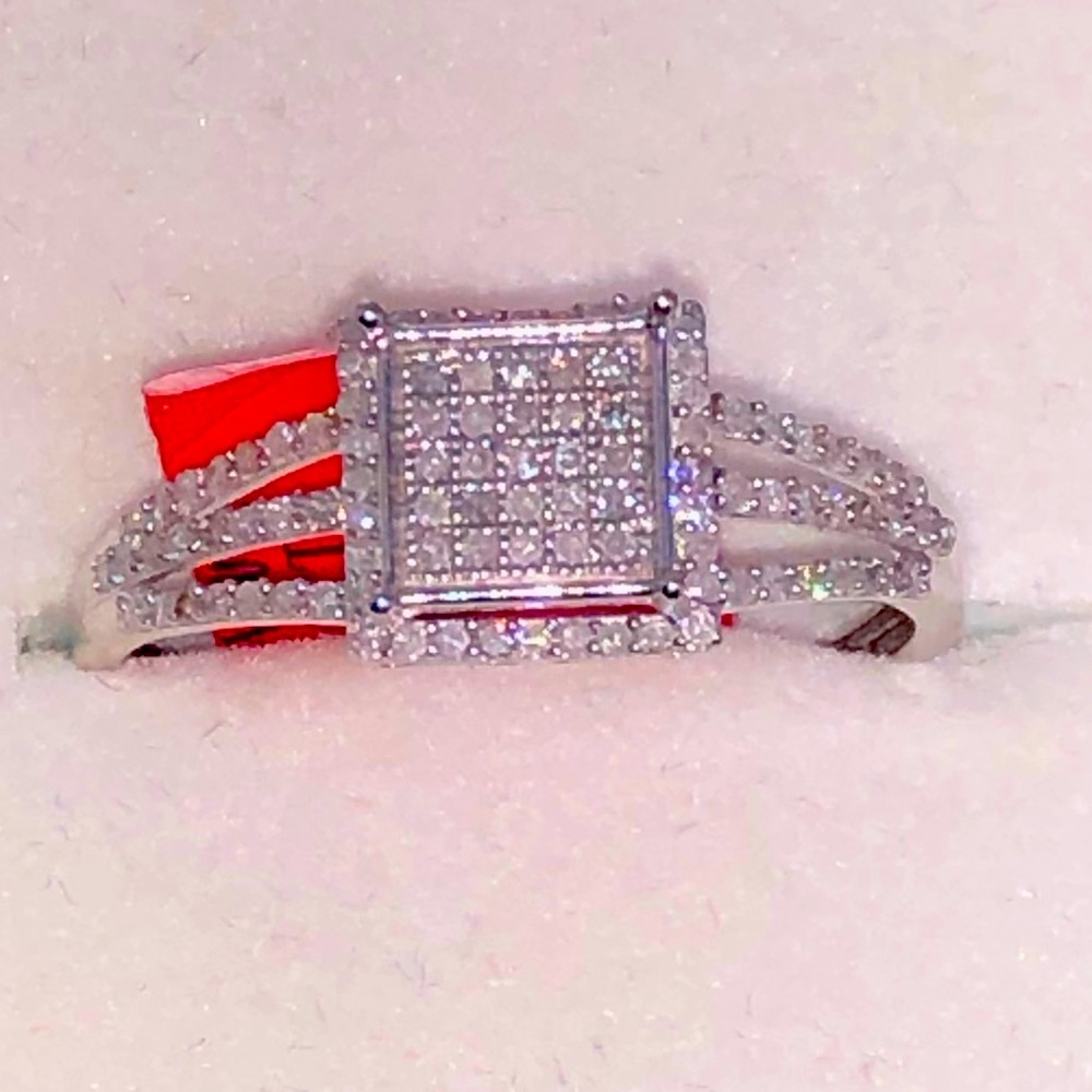 Real Diamond ring best gift 4 all occasion Not CZ